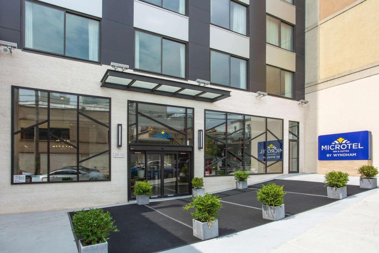 Microtel Inn By Wyndham Long Island City New York Exteriér fotografie